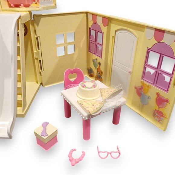 Vintage Kelly Pop Up Playhouse 1998 w/ Original Accessories (Incomplete) - Picture 6 of 10